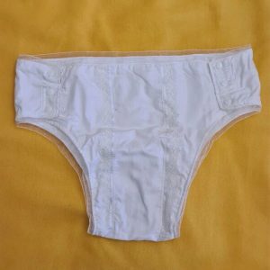 Cubrepañal Blanco con broches